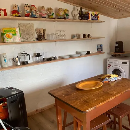 House With Forest View ホームステイ Lajes das Flores