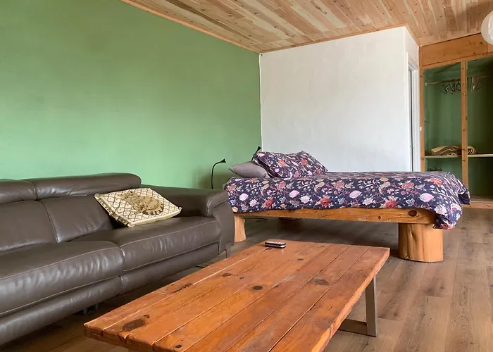 House With Forest View Homestay szállás